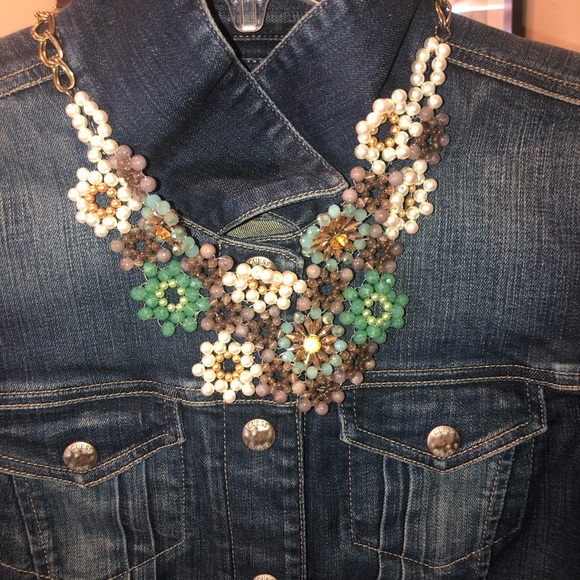 Statement Necklace super cute for summer - Picture 2 of 10